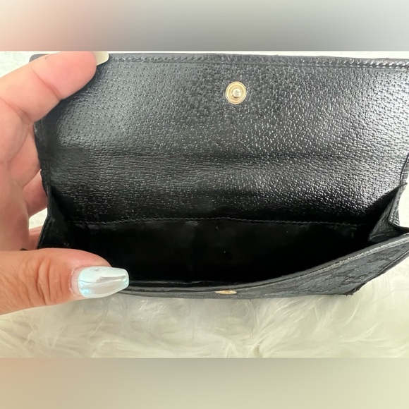 🖤 Vintage Gucci GG Monogram Bow Wallet | Classic Black Canvas 🖤 - Picture 5 of 7